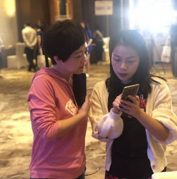 爱学习的广电人都在这里,认真记录是今年大会最酷的pose