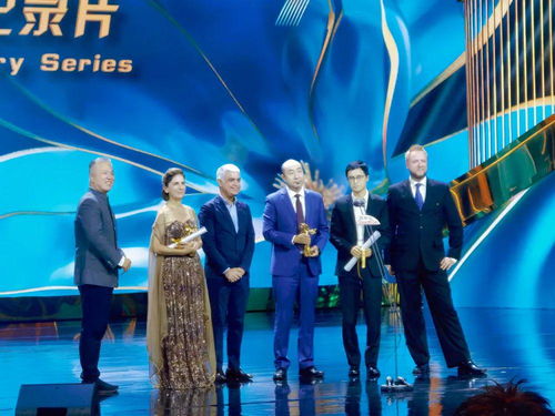 新华社点赞纪录片 何以中国 摘得 白玉兰