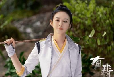 网剧‘最后一块遮羞布’被撕 官方严查脱水数据，赵丽颖百亿女王称号遭质疑